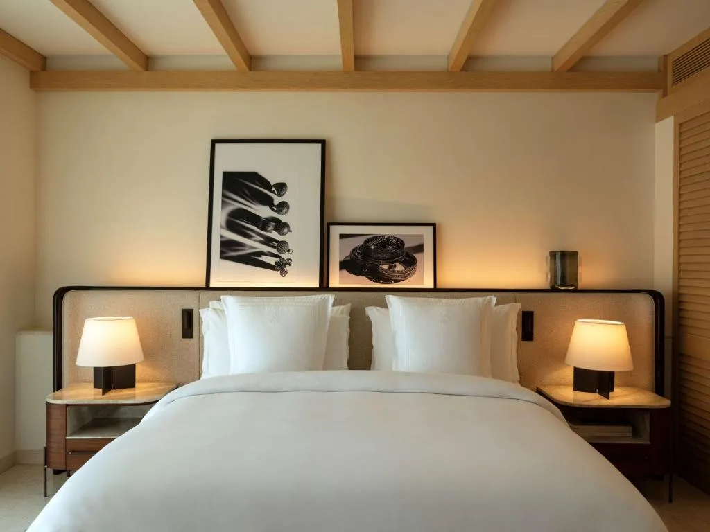 Deluxe Ocean Suite