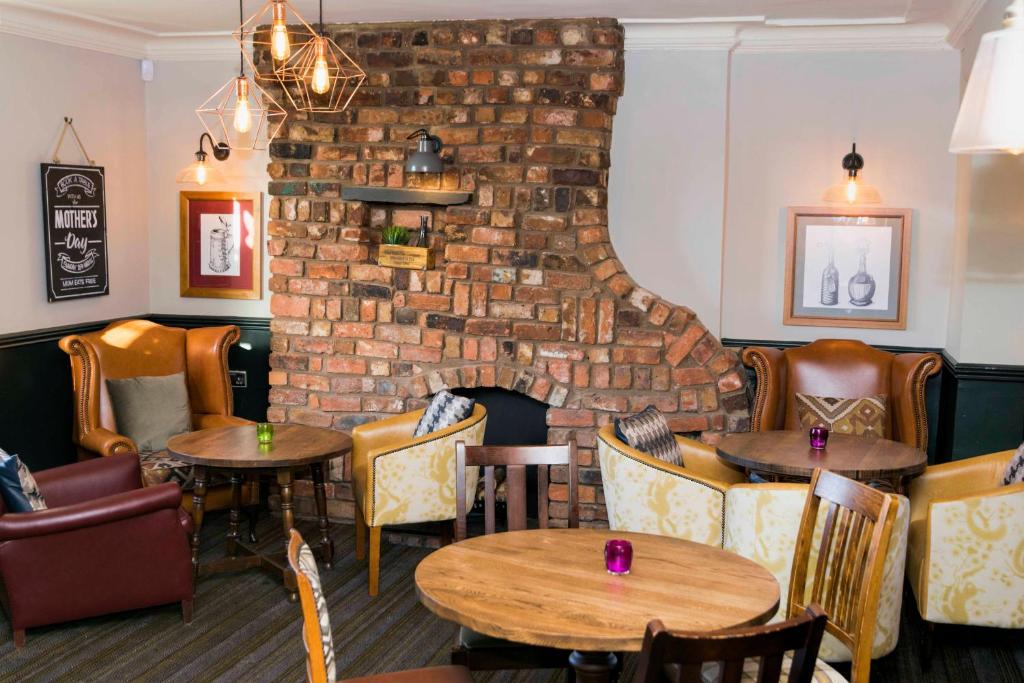 Pen and Parchment by Greene King Inns - Resim 27