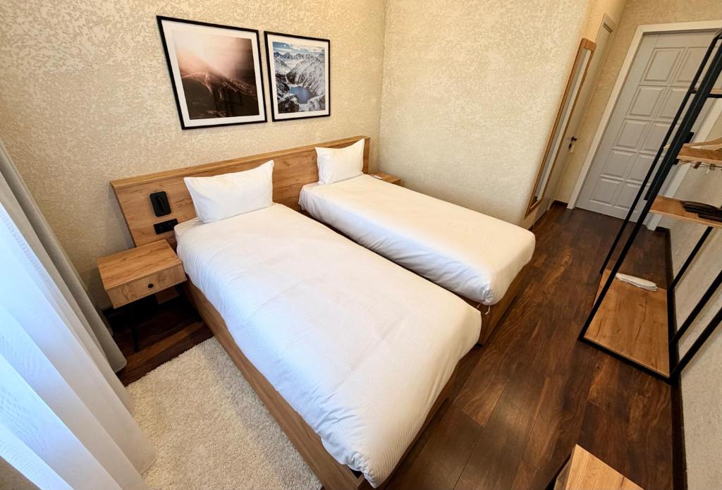 لابی و فضای عمومی TAU 28 Hotel - تصویر ۵