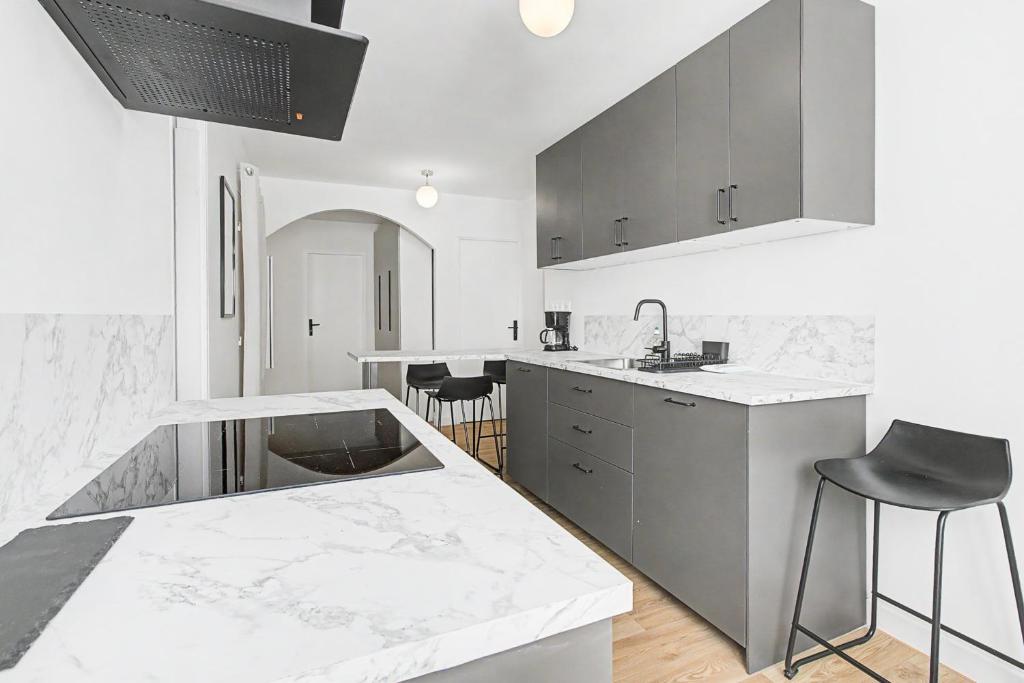 Champs Fleury A comfortable flat in a quiet neighbourhood