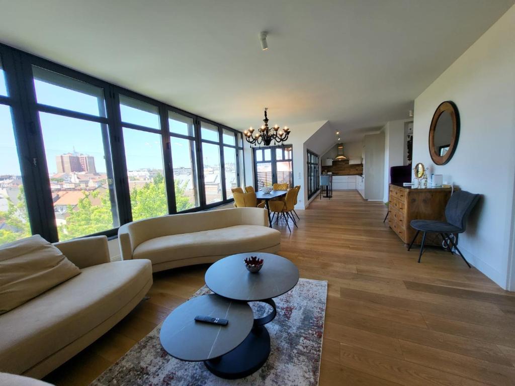 Luxury Penthouse Wien 2 Dachterrassen für 8 Pers