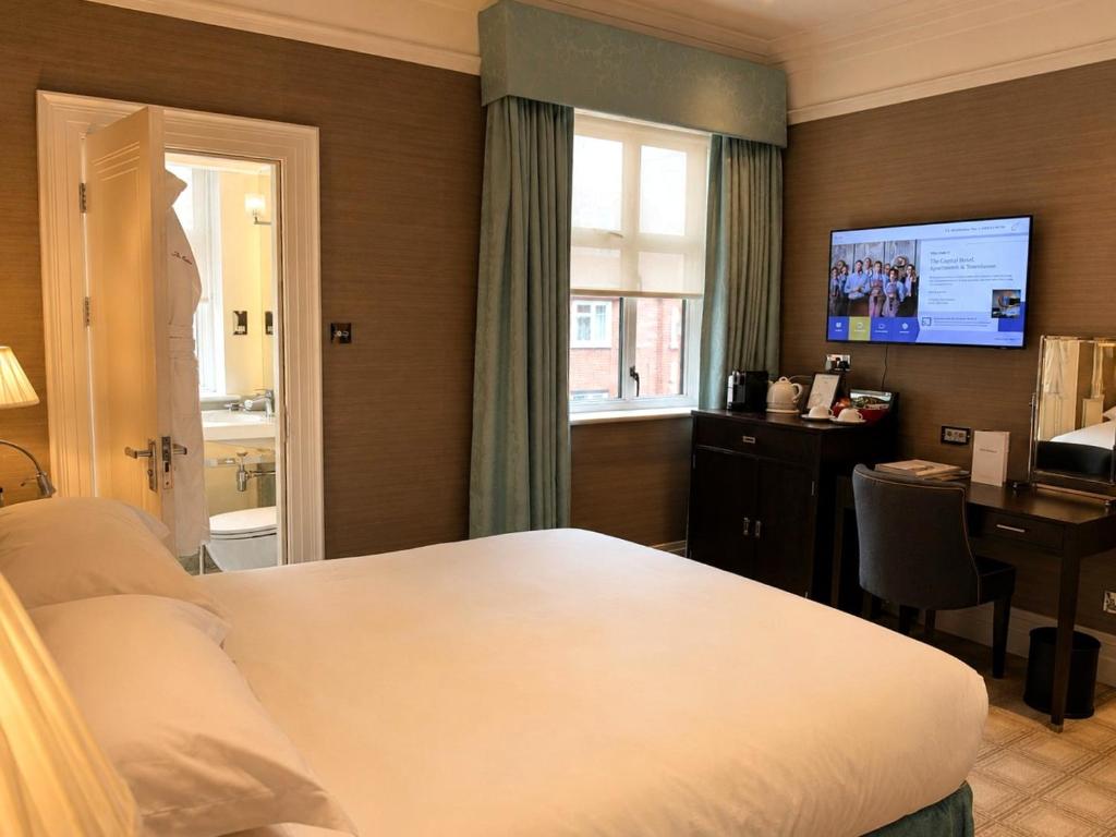 The Capital Hotel, Apartments & Townhouse - 