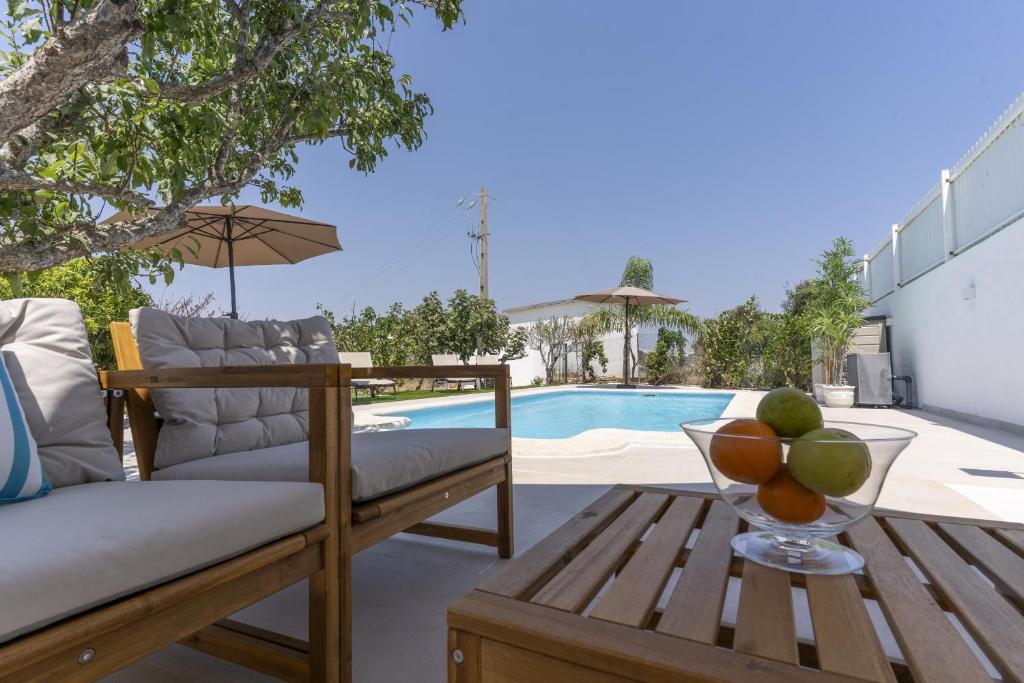 #373 Charming 3BR Villa with Spacious Garden & BBQ