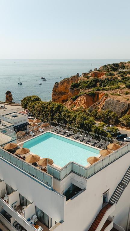 Carvi Beach Hotel