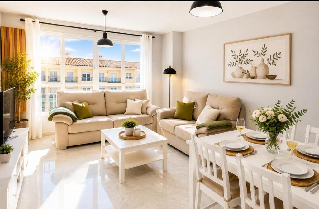 Apartamento, piscina, wifi 5G, patio privado, parking, sol, 300 metros de la playa VFT MA 75455