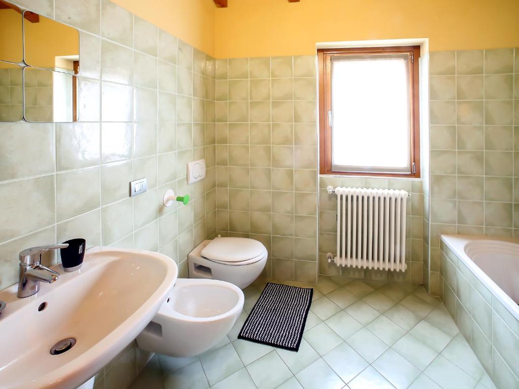 A bathroom at The Lake Home