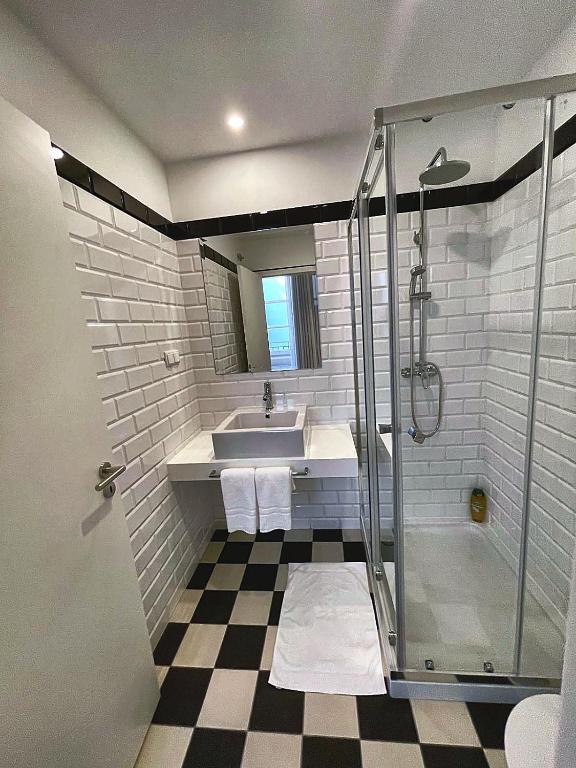 PIER HOUSE Accommodation - 