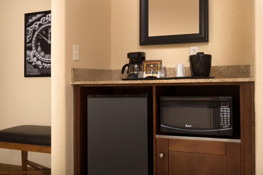 Country Inn & Suites by Radisson, Houston Intercontinental Airport East, TX - King Room - Niet -roken