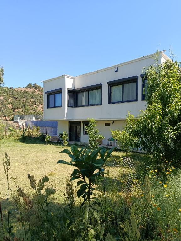 Сградата, в която се намира пансионът със закуска