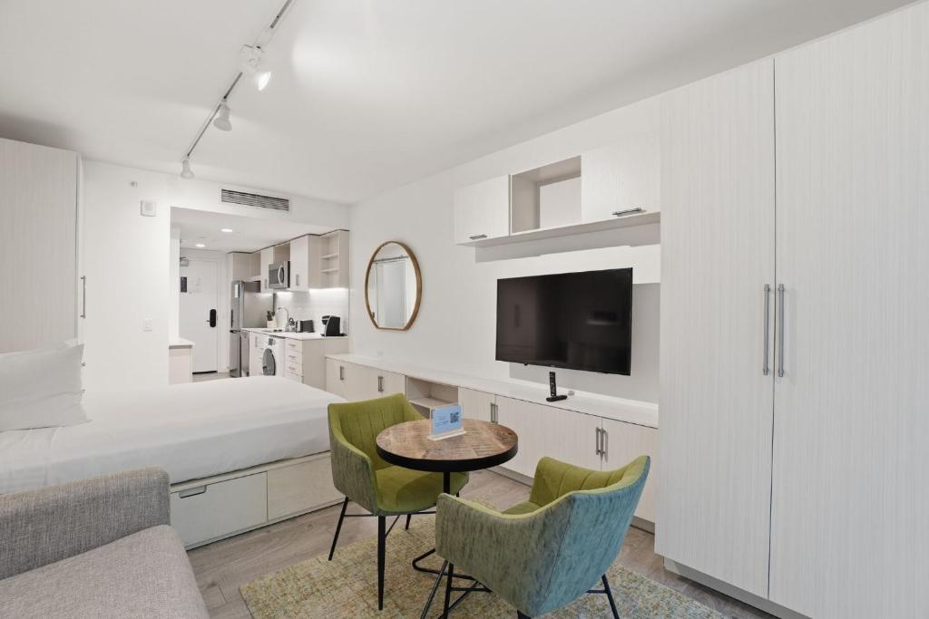 Placemakr Dupont Circle - 