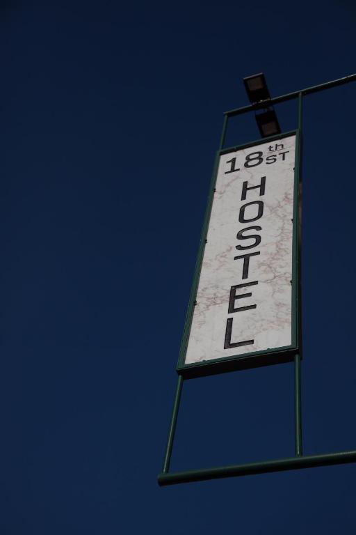 Certifikát, hodnocení, plakát nebo jiný dokument vystavený v ubytování 18St. Hostel