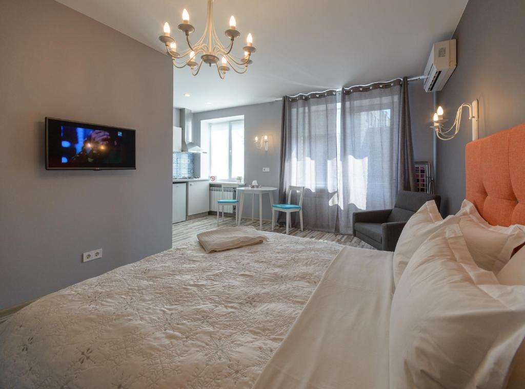 Partner Guest House Saksahans'koho - Designed Studio Apartment With Balcony And Kitchenette - Zhylianska Street 30/32
