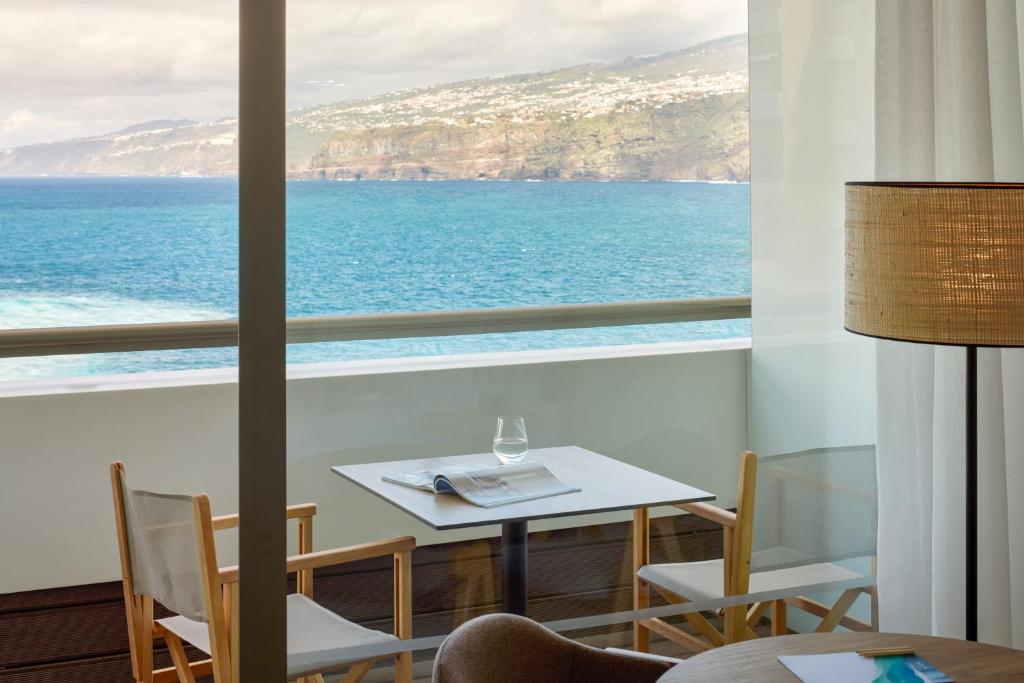 Meliá Costa Atlantis Tenerife - Twin Room With Frontal Sea View