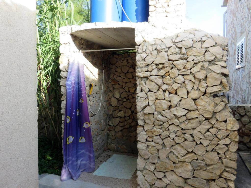 Zdjęcie z galerii obiektu Apartmani Kod Barbe w mieście Vir