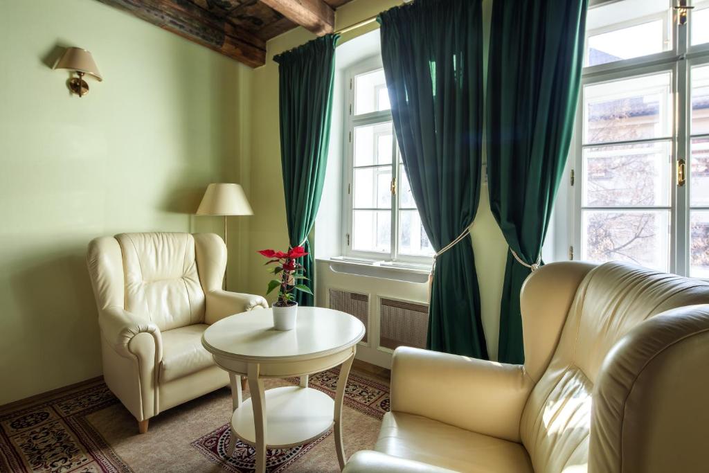 Posezení v ubytování Tyn Yard Residence