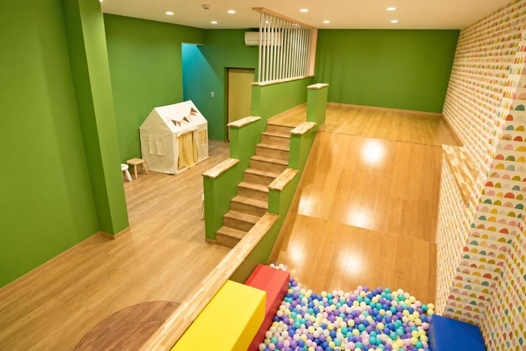 Wonder Nest Namba