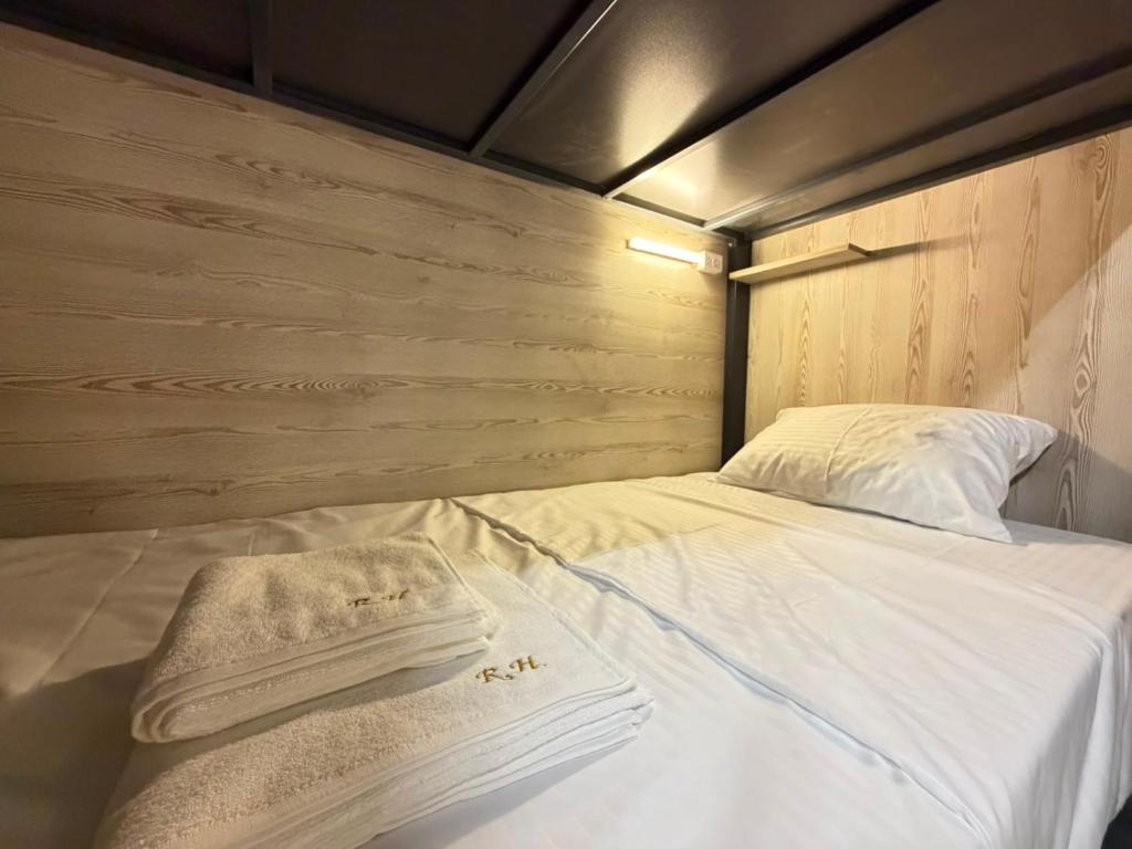 لابی و فضای عمومی Hostel by RICH apart&hotels - تصویر ۵
