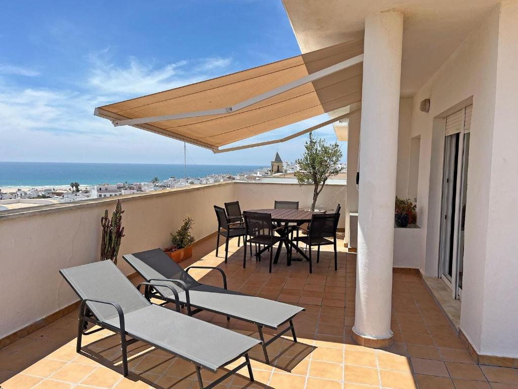 Terraza Trafalgar Apartamento tipo penthouse con enorme terraza y vistas al mar