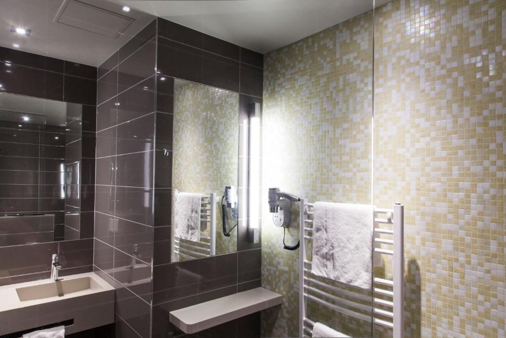 Hotel Concortel Paris - Resim 31