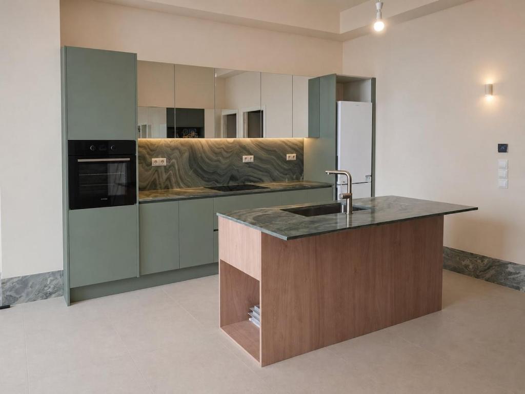 1618 Acropolis Luxury Apartment