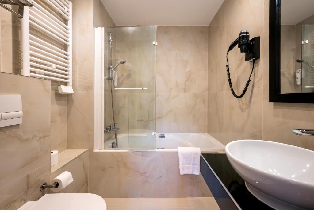 The Originals City Hotel de l Ange Guebwiller – photo 13