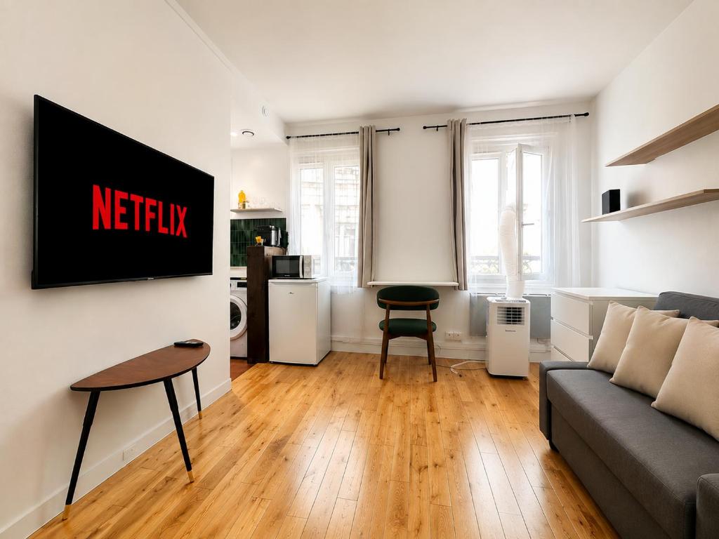 Gobelins Refined Studio Flat Near Latin Quarter