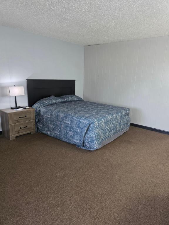 Fort Union Inn - Deluxe Double Room (2 Adults + 1 Child)