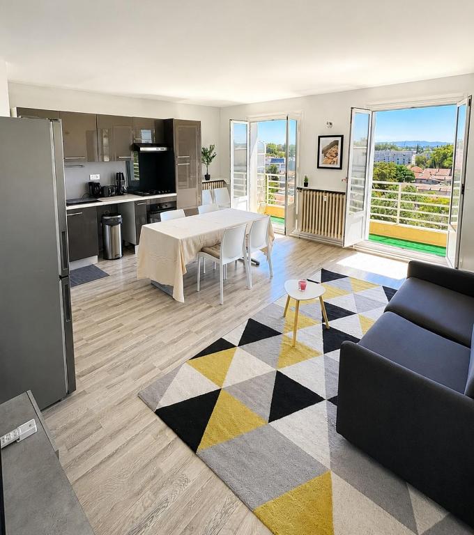 Appartement lumineux avec terrasse et clim pour 6 pers