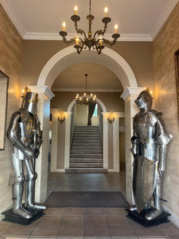 ภาพในคลังภาพของ Hotel Antique - free private parking ในพลอฟดิฟ