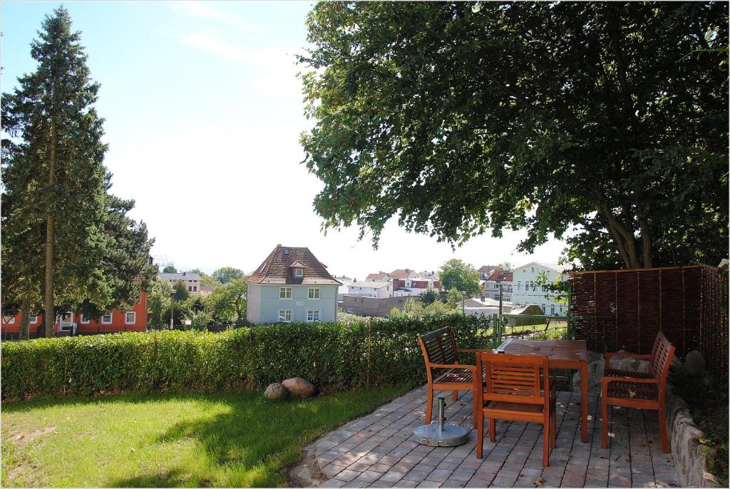 Zahrada ubytování Ferienwohnung in Sassnitz