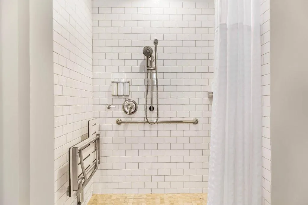 Queen Room with Two Queen Beds and Roll in Shower - Accessible/Non-Smoking