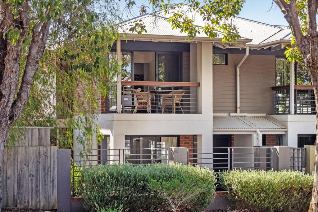a house in the suburbs of sydney at Apartment 46 - Town Central - Close to Walktrails in Margaret River Town