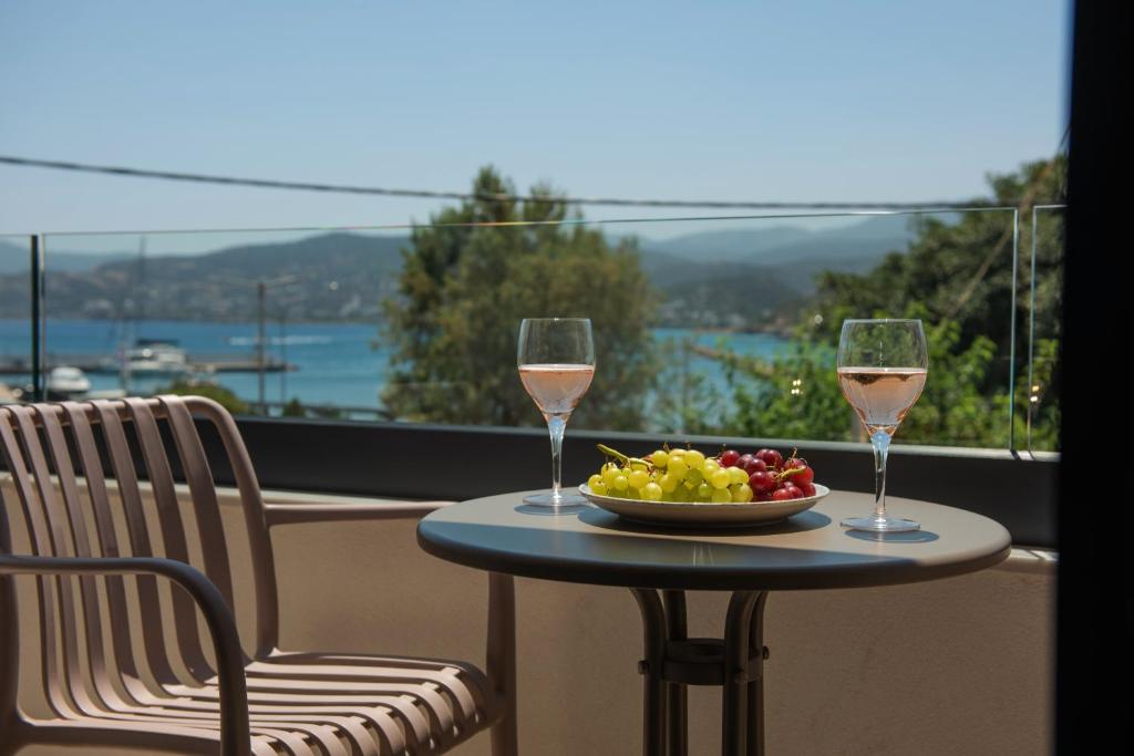 Skippers House by the Marina & Sea View