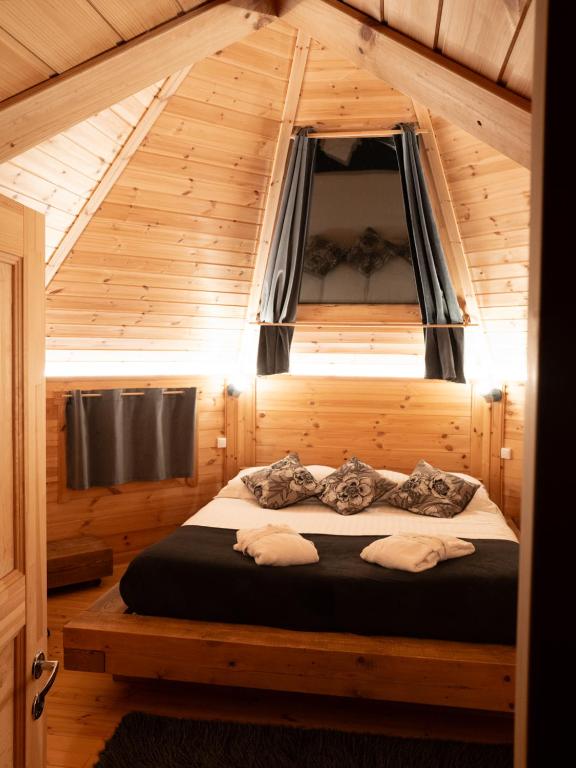 Domaine Arvor & Spa - One-Bedroom Chalet