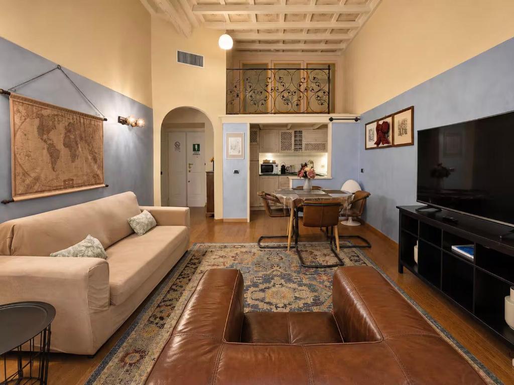 Splendid Home Pantheon