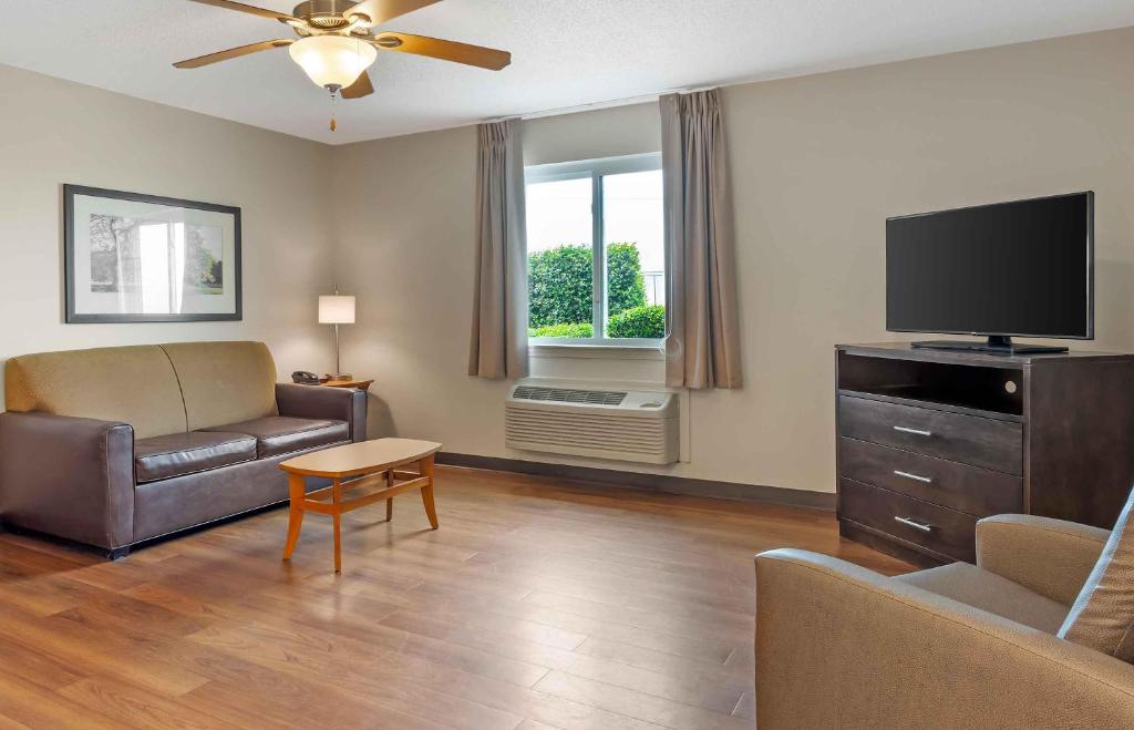 Extended Stay America Suites - Dallas - Plano Parkway - 