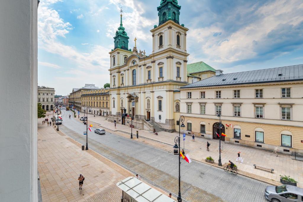 a view of a street in front of a building at Quiet luxury at the Royal Route in Warsaw in Warsaw