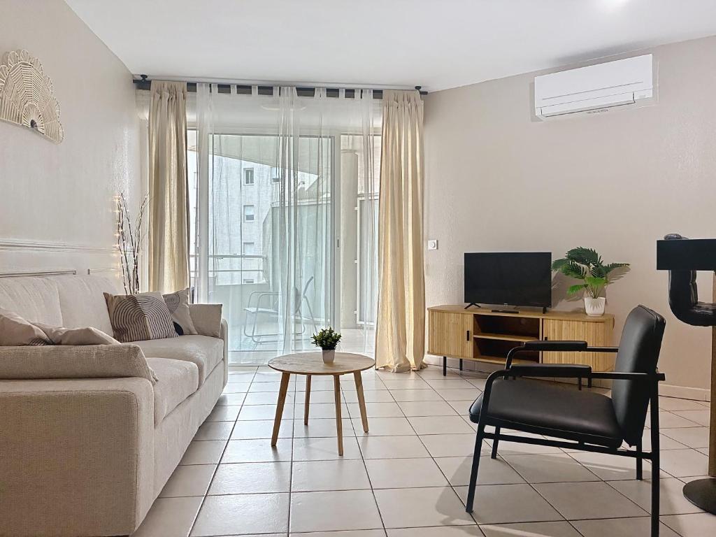 T3 climatisé avec terrasse et parking couvert à Sète