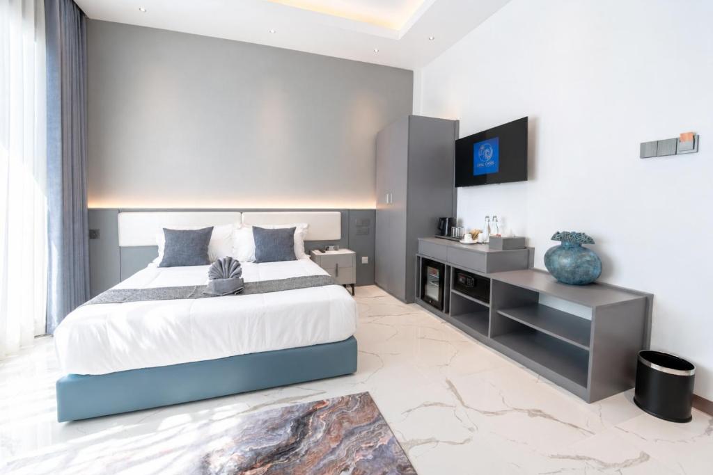 Opal Oasis - View 41