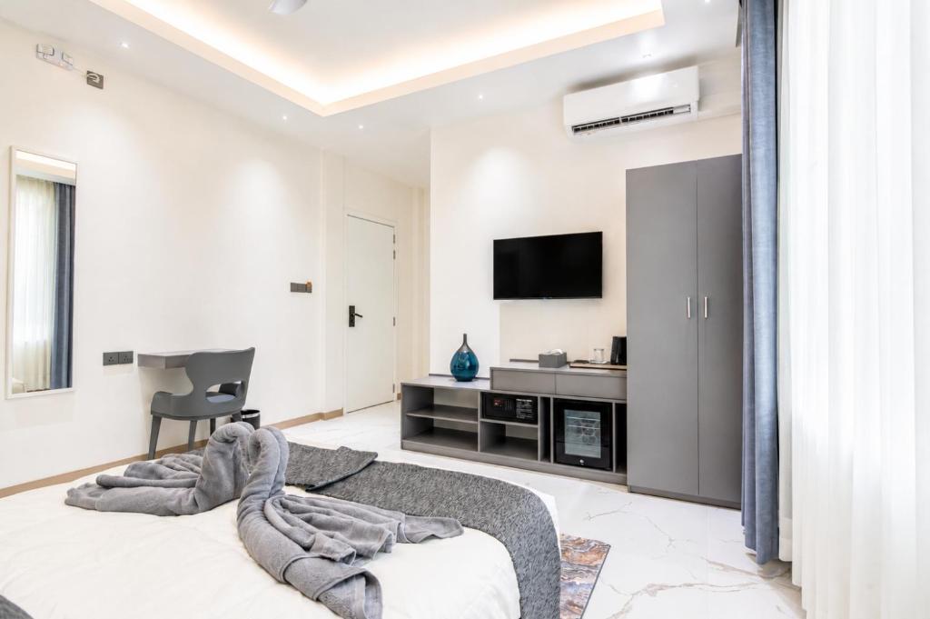 Opal Oasis - View 22