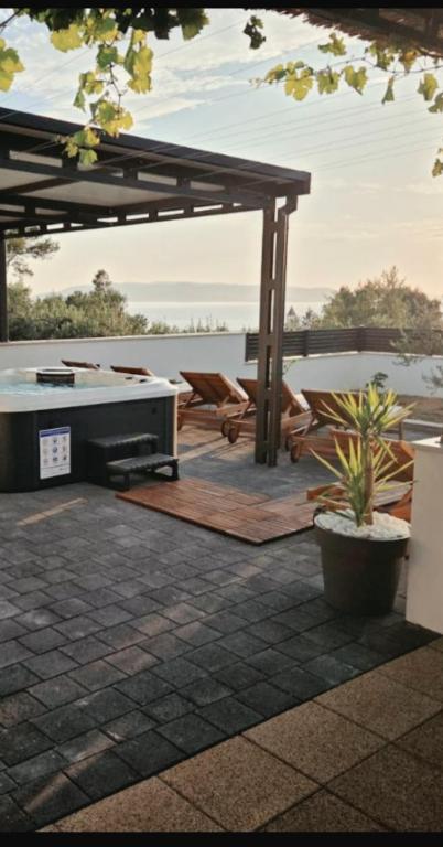 Apartment Marina Sea View & Jacuzzi