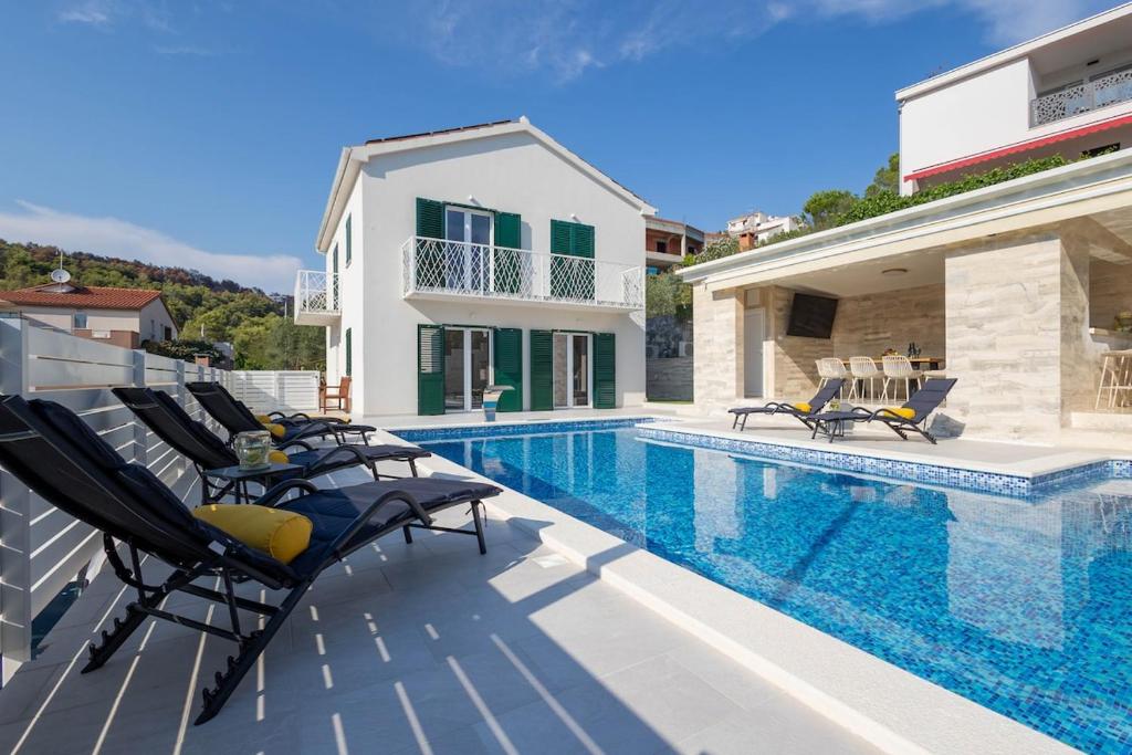 Villa Mavar