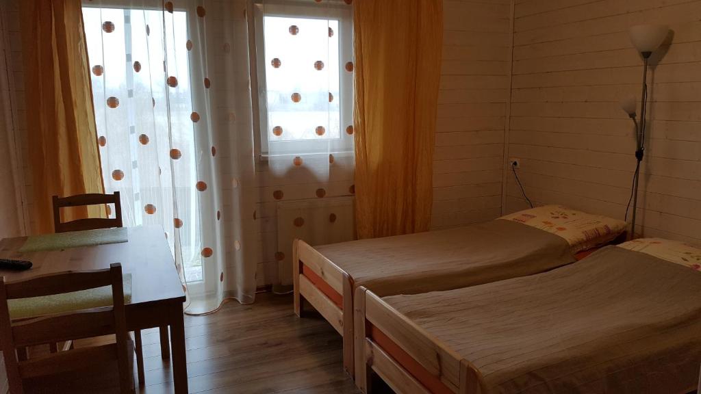 Biały Domek (blisko tężni) - Twin Room With Extra Bed