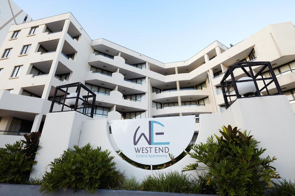 West End Central Apartments - Resim 31