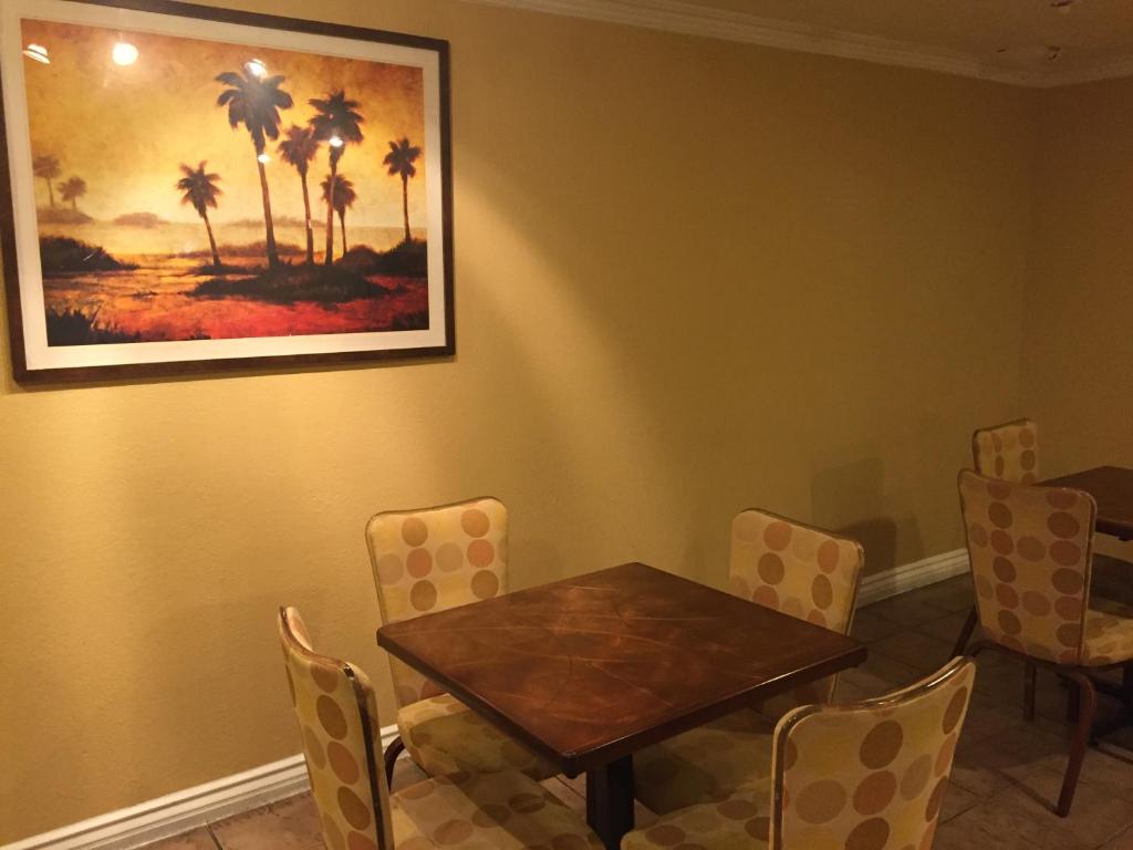 Chula Vista Inn photo