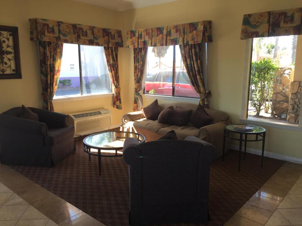 Chula Vista Inn photo