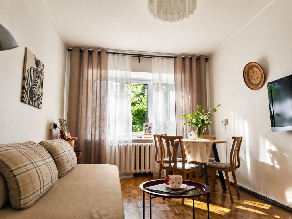 Dvokimnatni apartamenty #Vinil i sontse# na 600-richchia, navproty Mehamolu photo 3