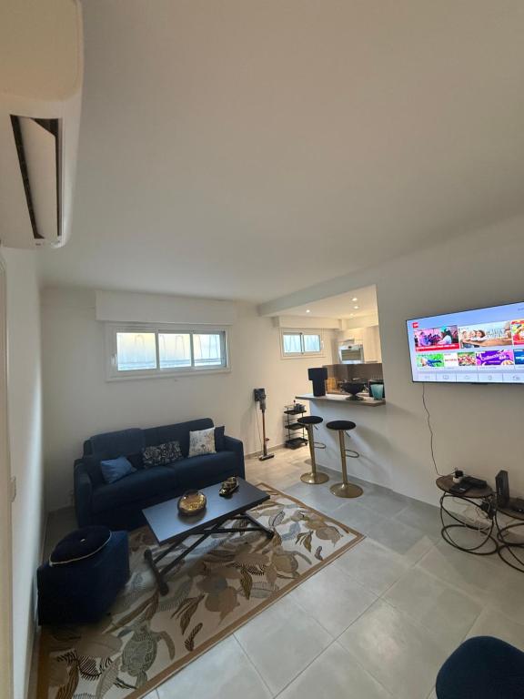 Superbe studio - 4min Gare et Centre ville