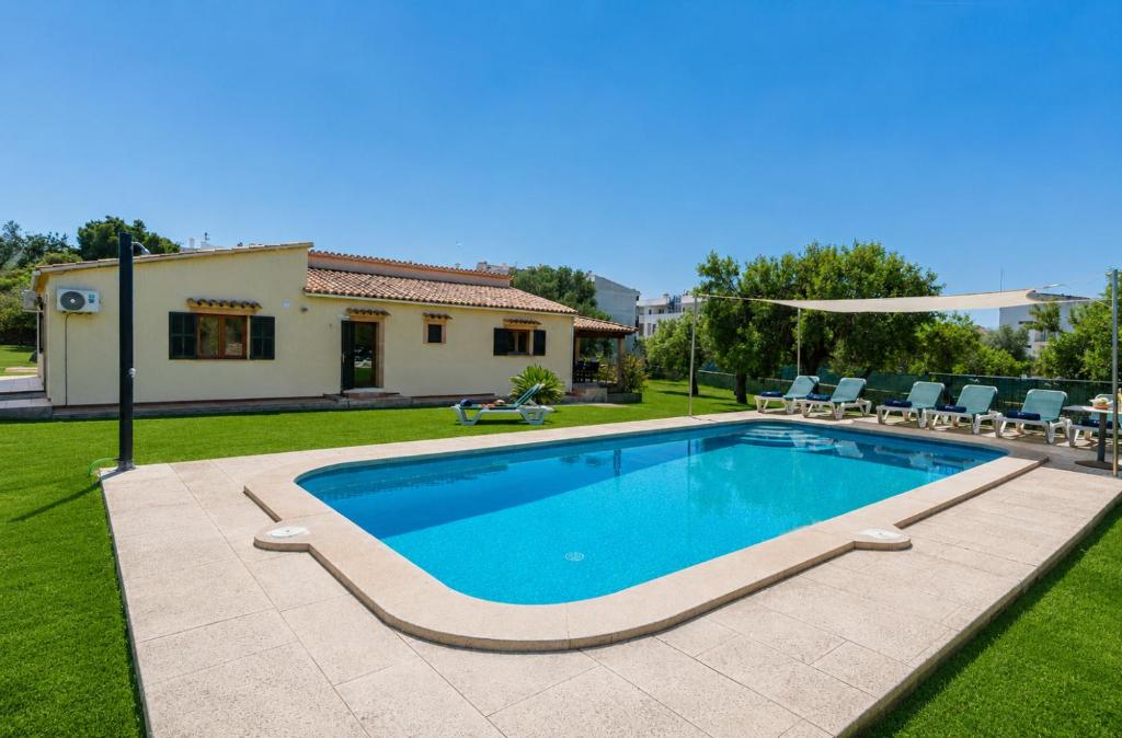 Villa Can Gallina by Homevillas360