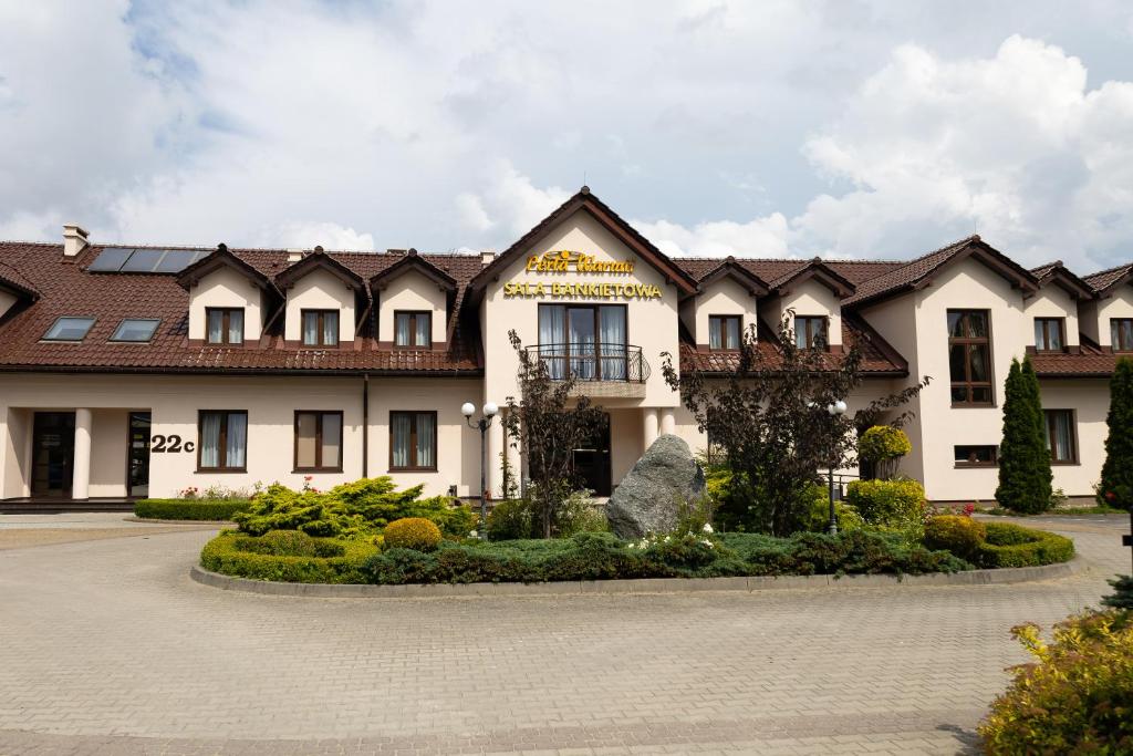 akritkritkritkritkritkrit inn is akritkritkritkritkrit inn at Dom Weselny Perła Warmii in Lidzbark Warmiński